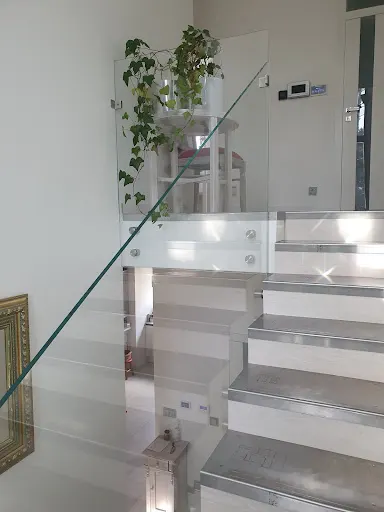 Śledziewski Grzegorz. Usługi szklarskie